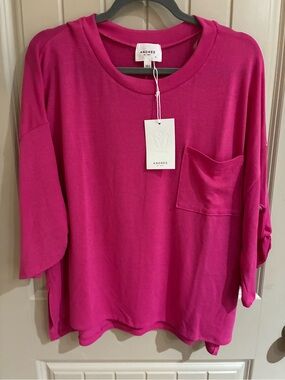 ANDREE BY UNIT Bright Fuchsia Pocket Crewneck Long Sleeve Tee